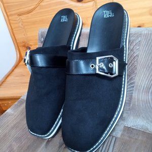 Time and Tru Women's Size 11 Buckled Mule Slides Black Color NWT